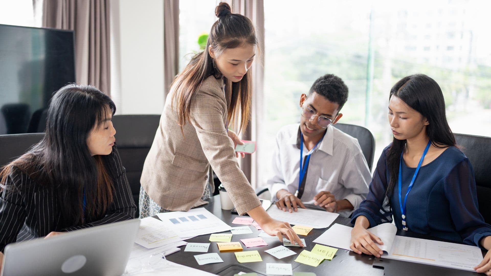 How Early-Stage Project Insights Shape Better Sales Strategies