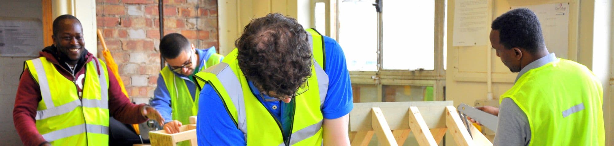 How to find general contractors working on specific project types