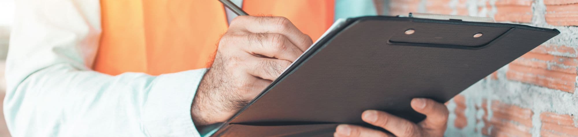 What challenges faced by traditional systems in big data?